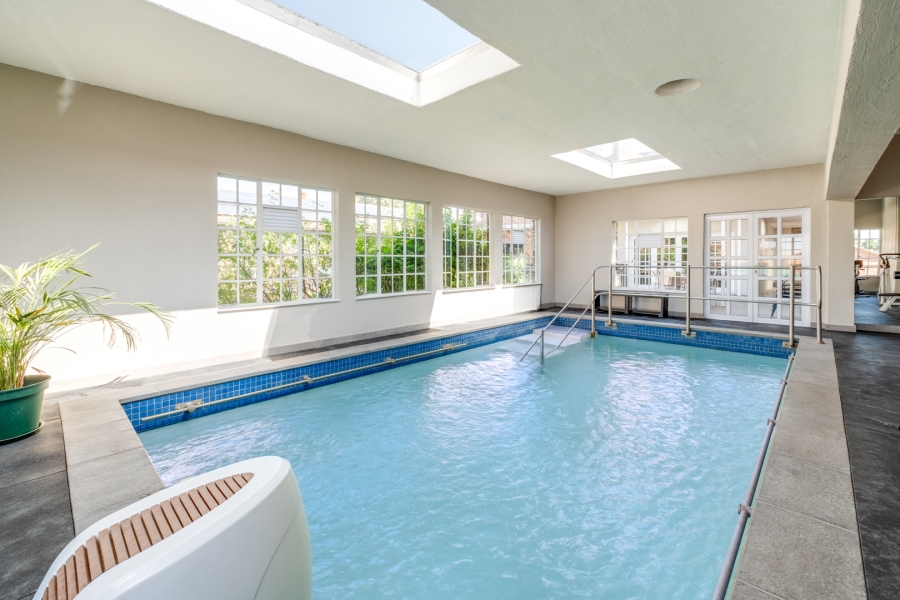 1 Bedroom Property for Sale in Bryanston Gauteng