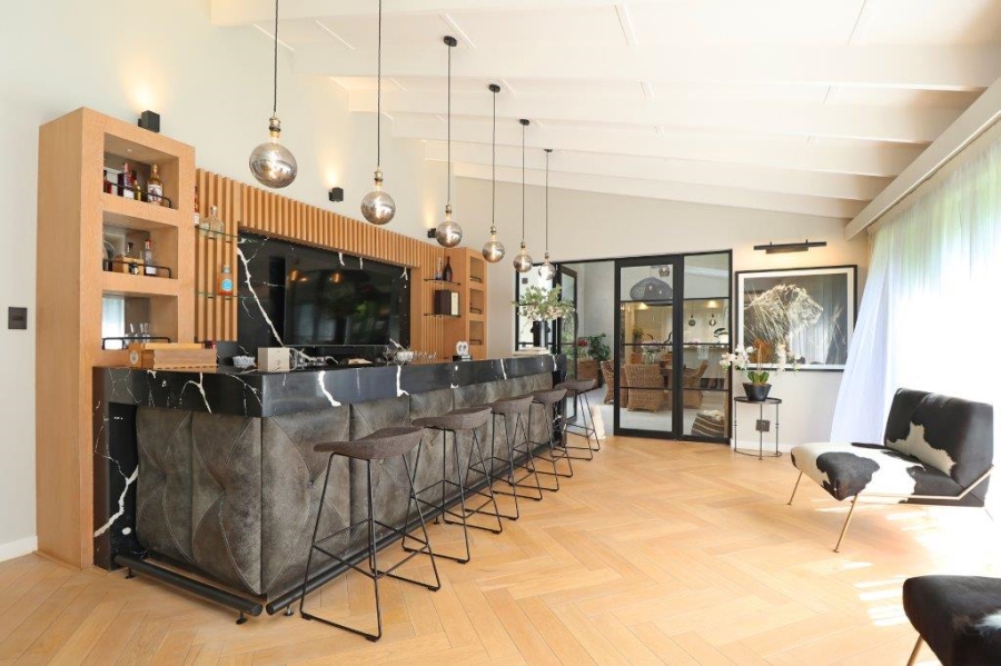 To Let 4 Bedroom Property for Rent in Atholl Gauteng