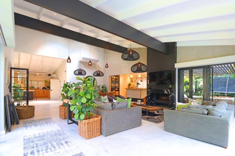 To Let 4 Bedroom Property for Rent in Atholl Gauteng