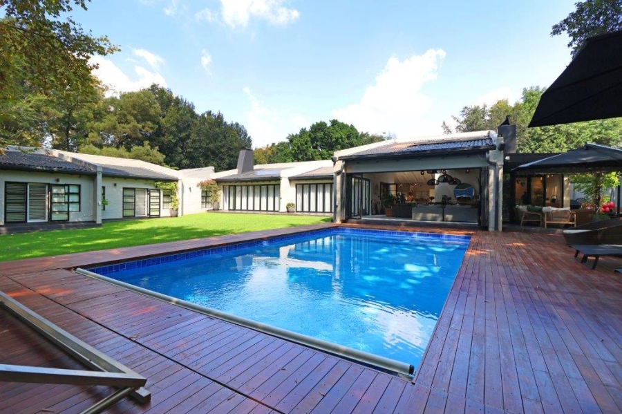 To Let 4 Bedroom Property for Rent in Atholl Gauteng