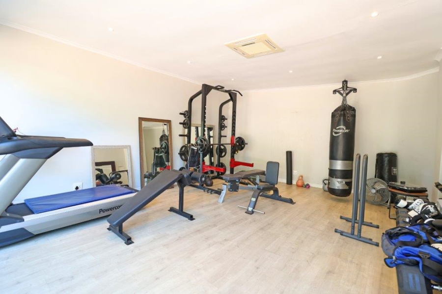 To Let 4 Bedroom Property for Rent in Atholl Gauteng