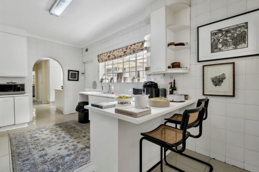 4 Bedroom Property for Sale in Atholl Gauteng