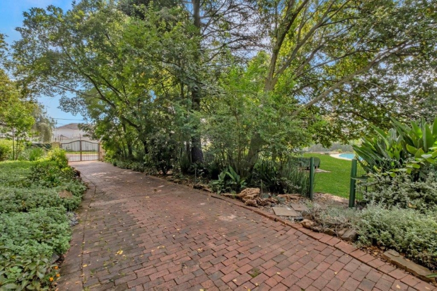 4 Bedroom Property for Sale in Atholl Gauteng