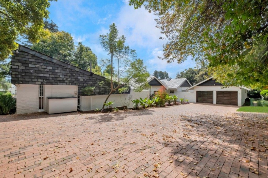 4 Bedroom Property for Sale in Atholl Gauteng