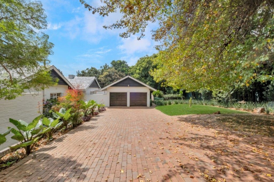 4 Bedroom Property for Sale in Atholl Gauteng