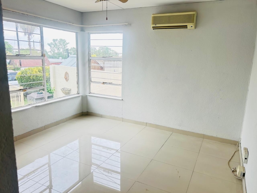 To Let 3 Bedroom Property for Rent in Bellairspark Gauteng