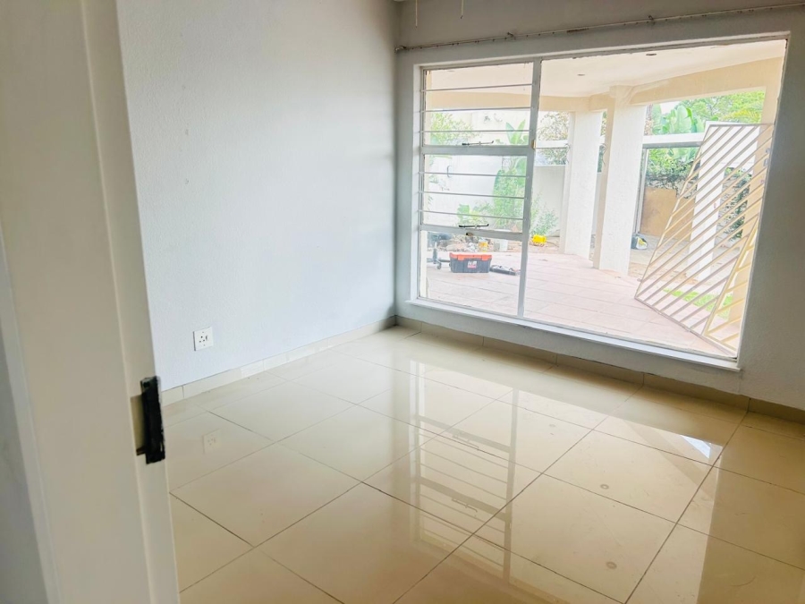 To Let 3 Bedroom Property for Rent in Bellairspark Gauteng