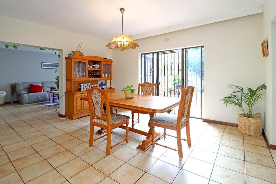 5 Bedroom Property for Sale in Lyndhurst Gauteng