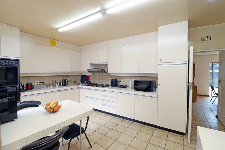 5 Bedroom Property for Sale in Lyndhurst Gauteng