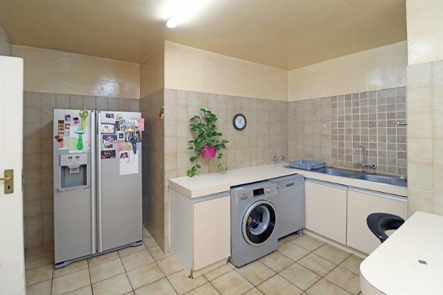 5 Bedroom Property for Sale in Lyndhurst Gauteng