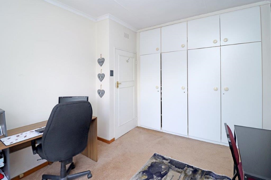 5 Bedroom Property for Sale in Lyndhurst Gauteng