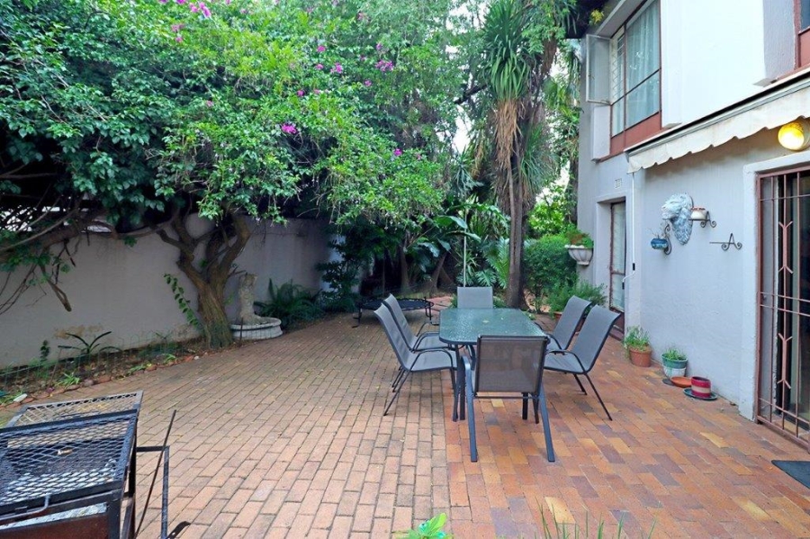 5 Bedroom Property for Sale in Lyndhurst Gauteng