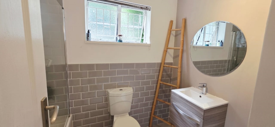 2 Bedroom Property for Sale in Lakeside Gauteng