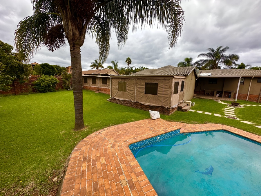 3 Bedroom Property for Sale in Heuweloord Gauteng