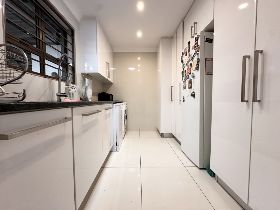 3 Bedroom Property for Sale in Heuweloord Gauteng