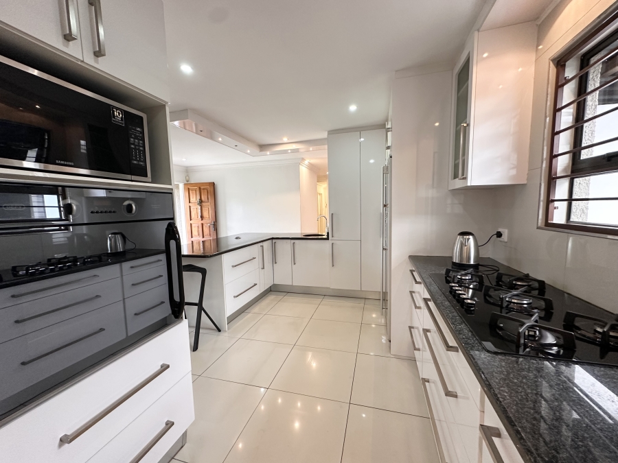 3 Bedroom Property for Sale in Heuweloord Gauteng