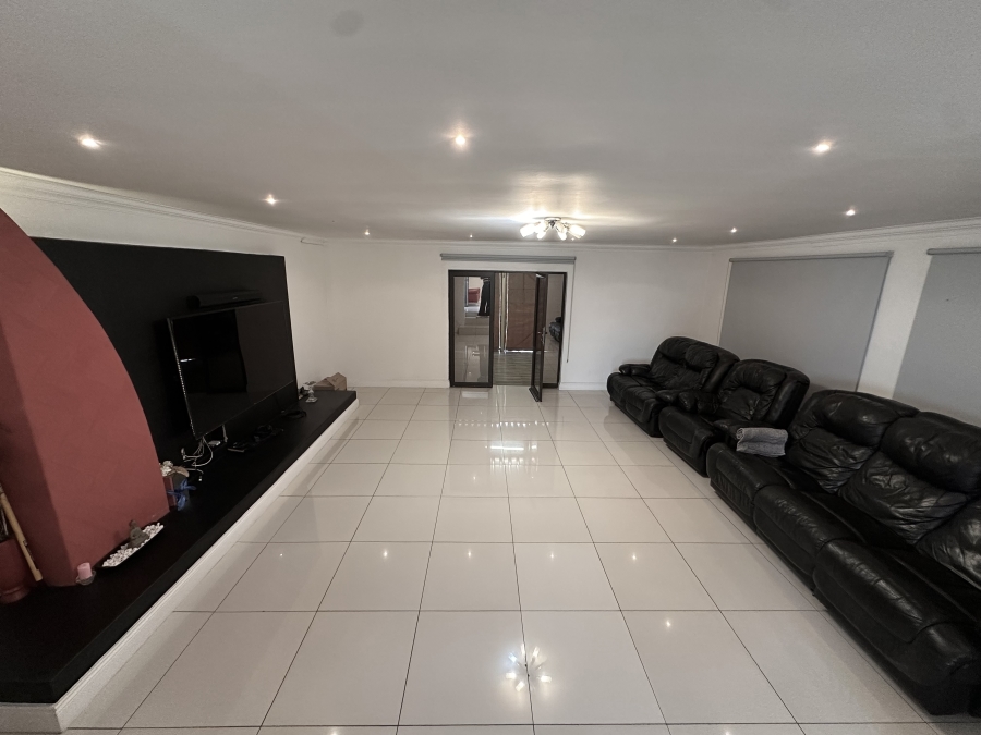 3 Bedroom Property for Sale in Heuweloord Gauteng