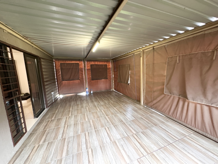 3 Bedroom Property for Sale in Heuweloord Gauteng