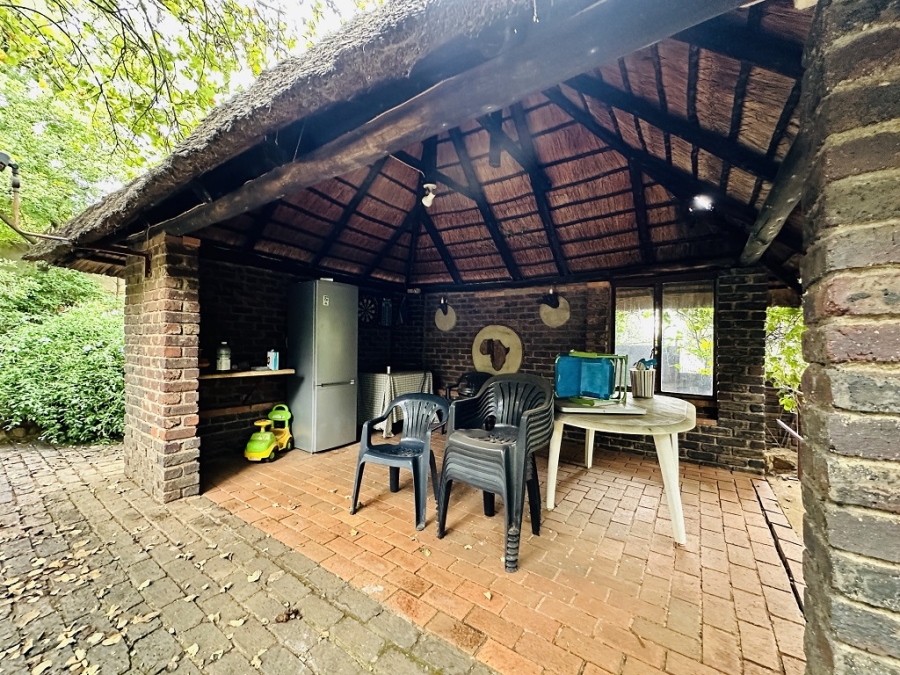 4 Bedroom Property for Sale in Mulbarton Gauteng