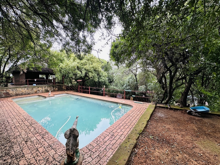 4 Bedroom Property for Sale in Mulbarton Gauteng