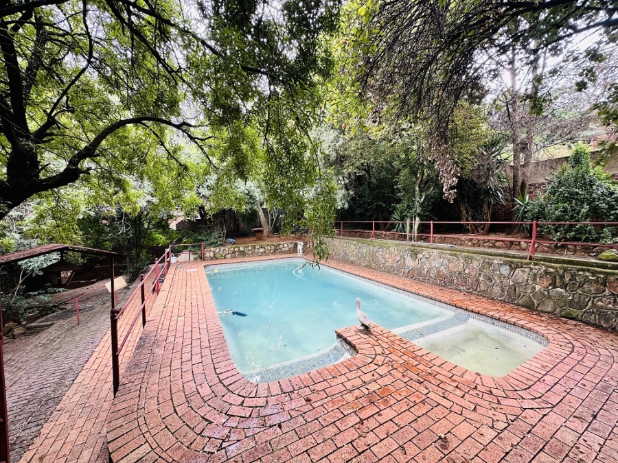 4 Bedroom Property for Sale in Mulbarton Gauteng