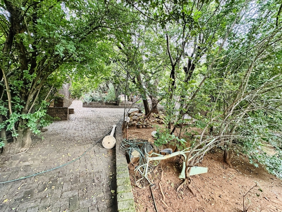 4 Bedroom Property for Sale in Mulbarton Gauteng