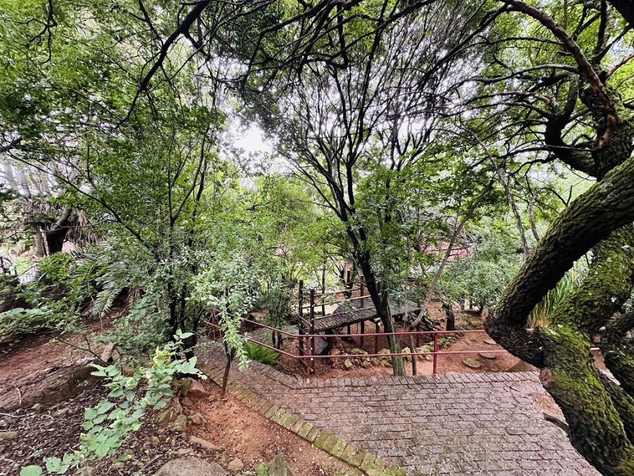 4 Bedroom Property for Sale in Mulbarton Gauteng