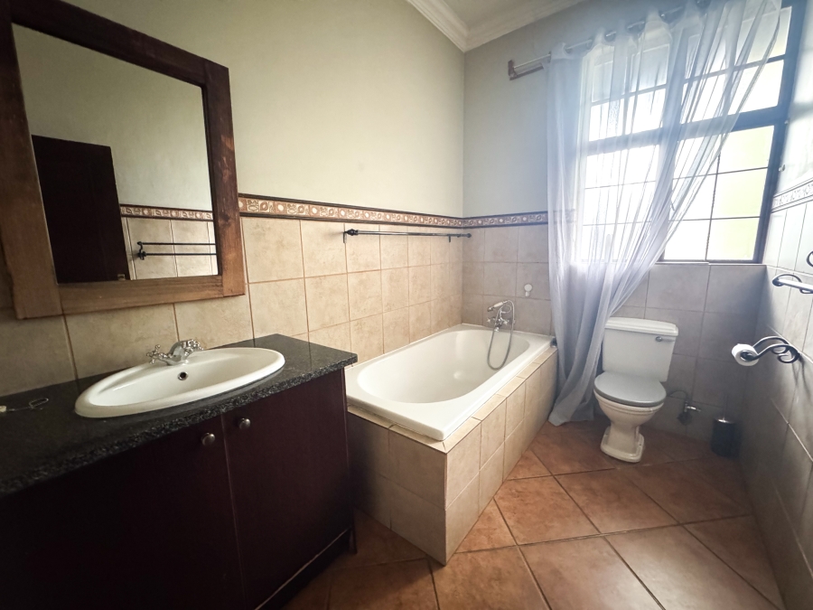 4 Bedroom Property for Sale in Zwartkop Golf Estate Gauteng