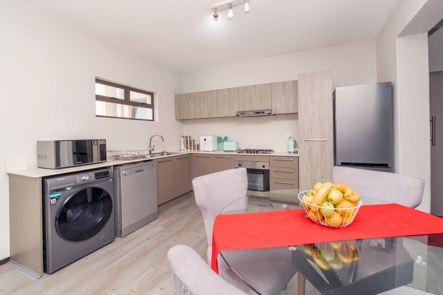 3 Bedroom Property for Sale in Broadacres Gauteng