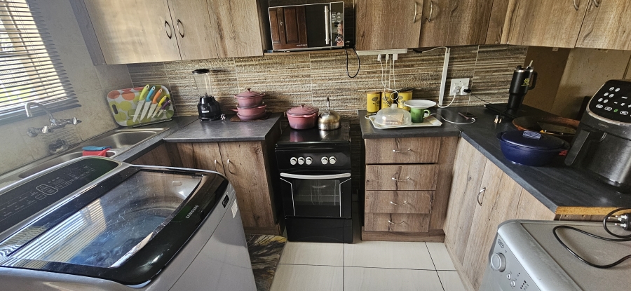 3 Bedroom Property for Sale in Alberante Gauteng