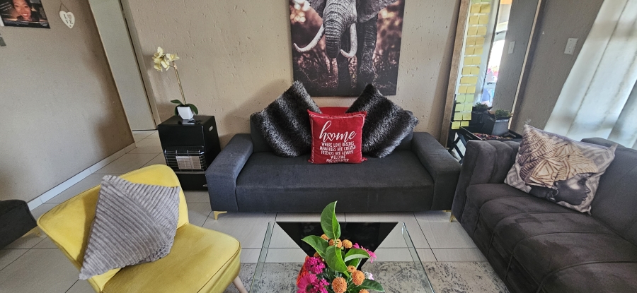 3 Bedroom Property for Sale in Alberante Gauteng