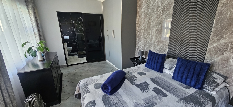 5 Bedroom Property for Sale in Raceview Gauteng