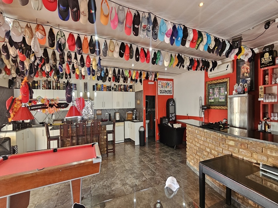 5 Bedroom Property for Sale in Raceview Gauteng