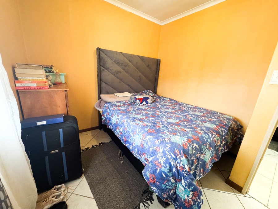 2 Bedroom Property for Sale in Die Hoewes Gauteng
