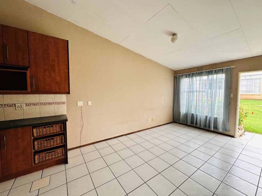 2 Bedroom Property for Sale in Ridgeway Gauteng