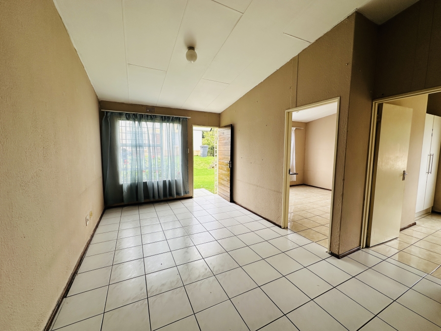 2 Bedroom Property for Sale in Ridgeway Gauteng