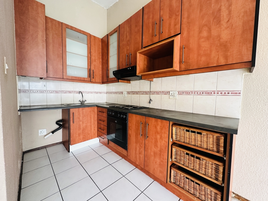 2 Bedroom Property for Sale in Ridgeway Gauteng