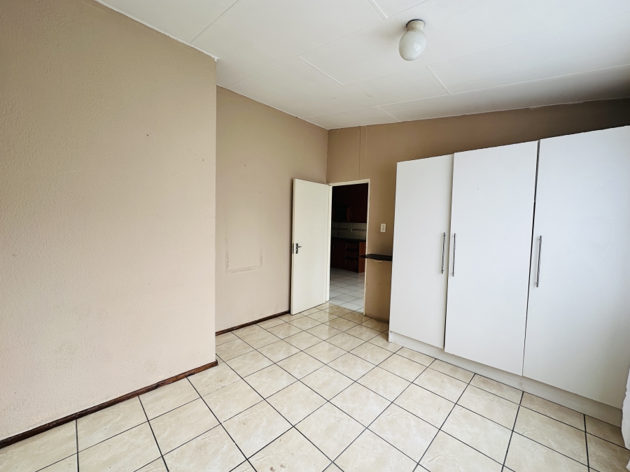 2 Bedroom Property for Sale in Ridgeway Gauteng