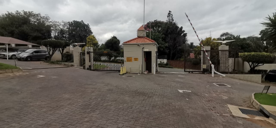 2 Bedroom Property for Sale in Oakdene Gauteng