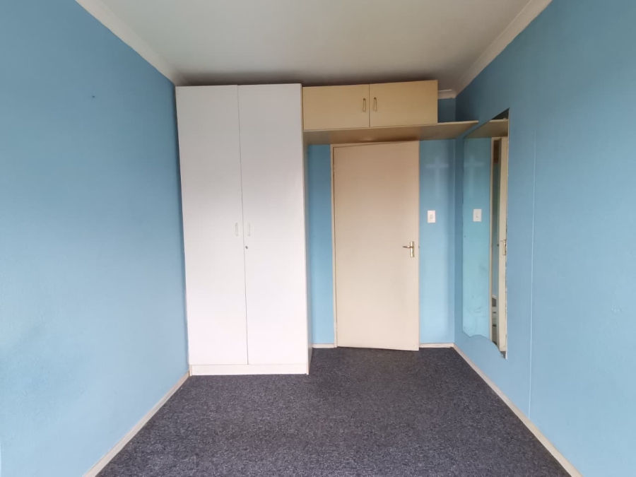 2 Bedroom Property for Sale in Oakdene Gauteng