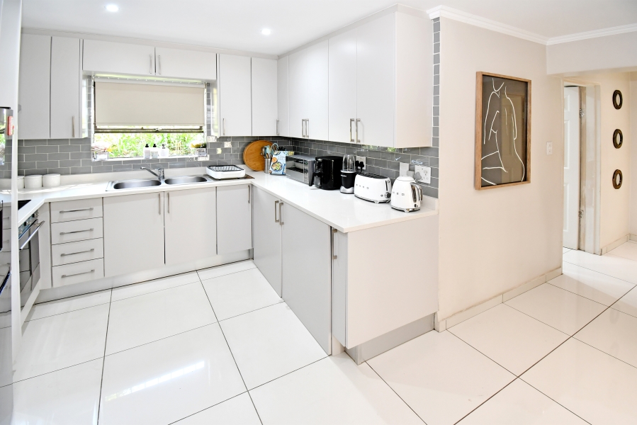 2 Bedroom Property for Sale in Morningside Gauteng