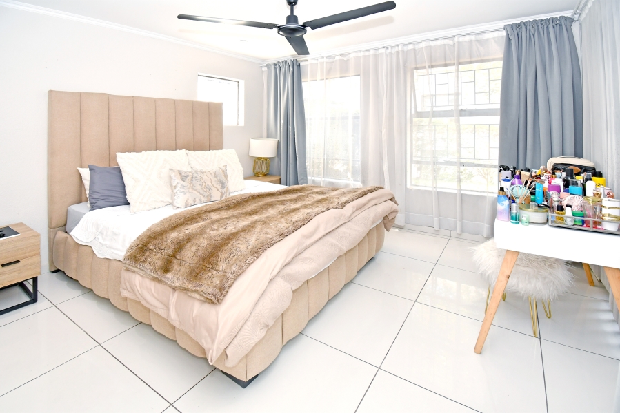 2 Bedroom Property for Sale in Morningside Gauteng