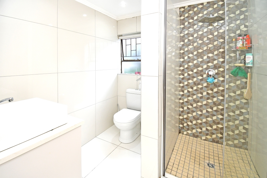 2 Bedroom Property for Sale in Morningside Gauteng