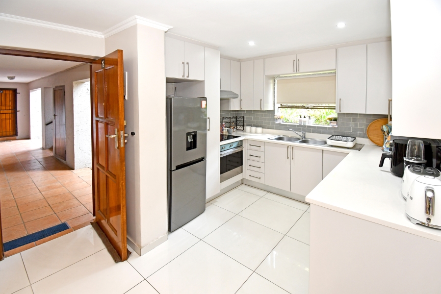 2 Bedroom Property for Sale in Morningside Gauteng