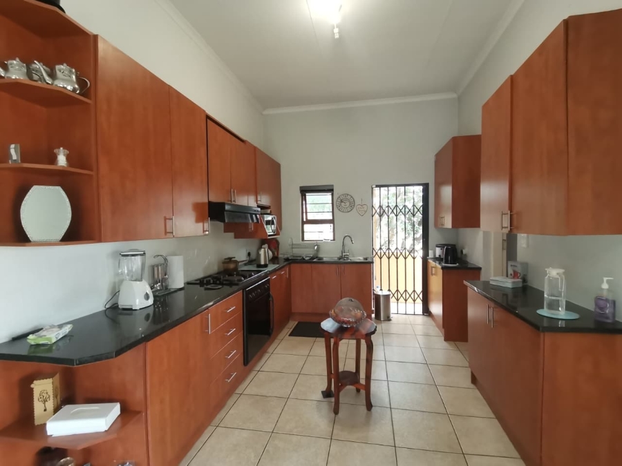 3 Bedroom Property for Sale in Oakdene Gauteng