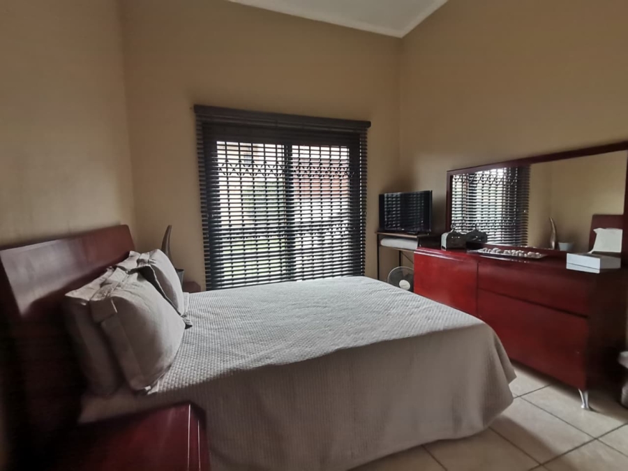 3 Bedroom Property for Sale in Oakdene Gauteng