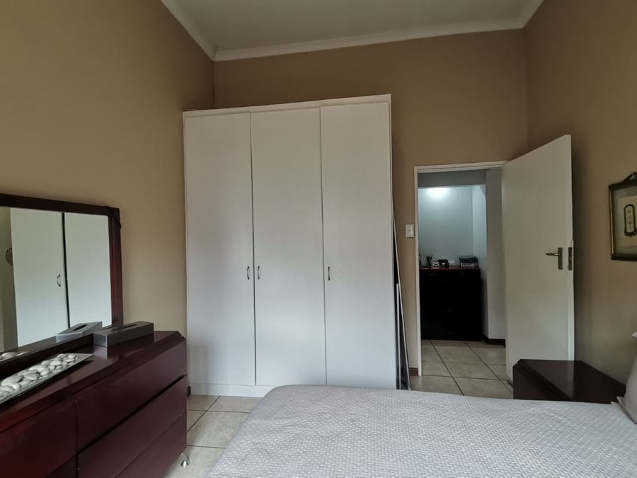 3 Bedroom Property for Sale in Oakdene Gauteng
