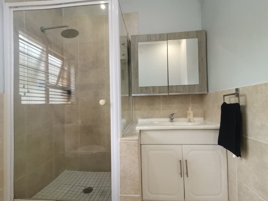 3 Bedroom Property for Sale in Oakdene Gauteng