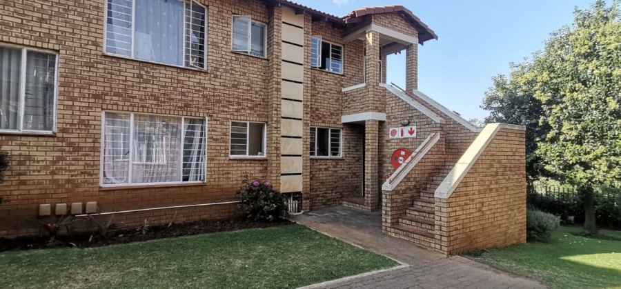 2 Bedroom Property for Sale in Ridgeway Gauteng
