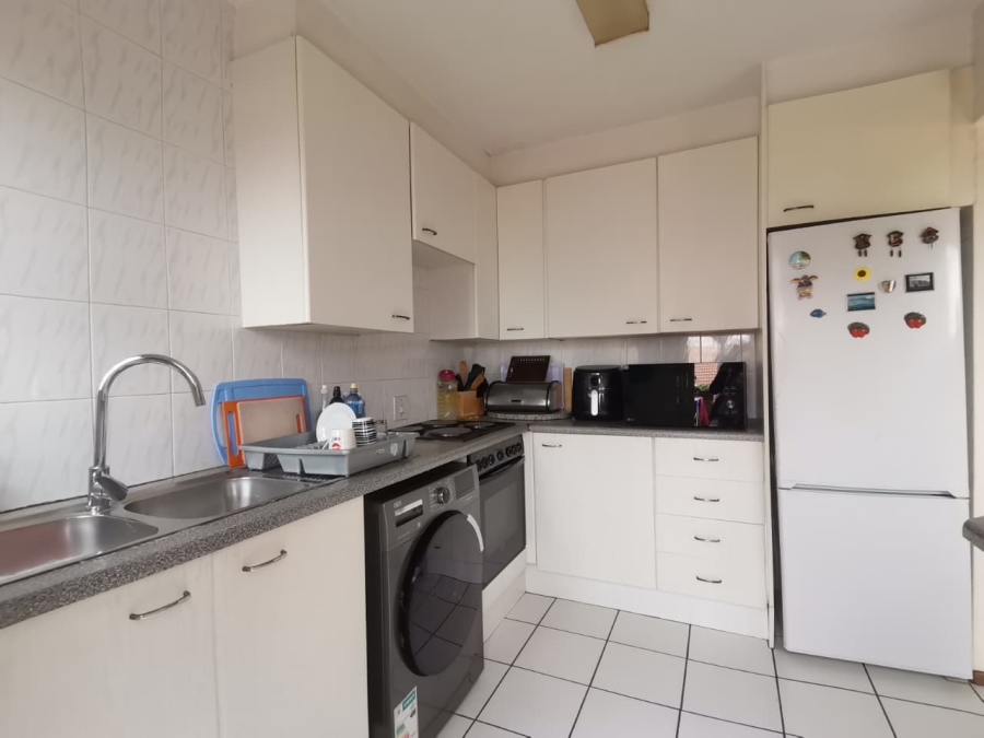 2 Bedroom Property for Sale in Ridgeway Gauteng